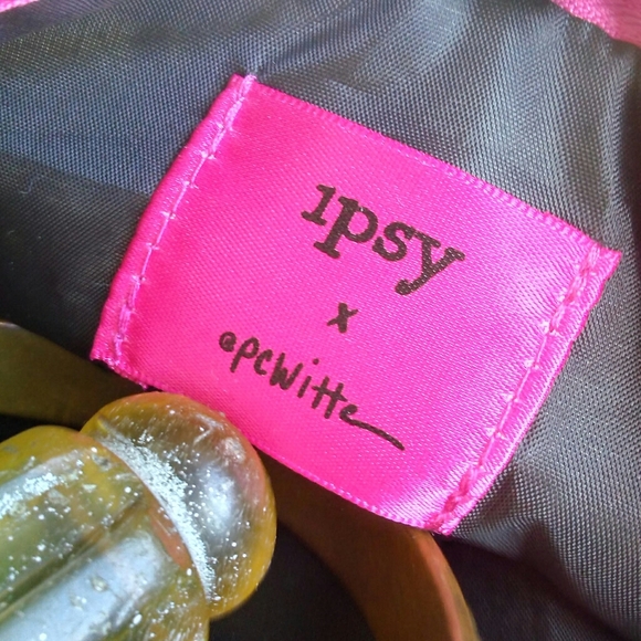 Cosmetic purse IPSY x EPCWITTE limited edition - Picture 4 of 5